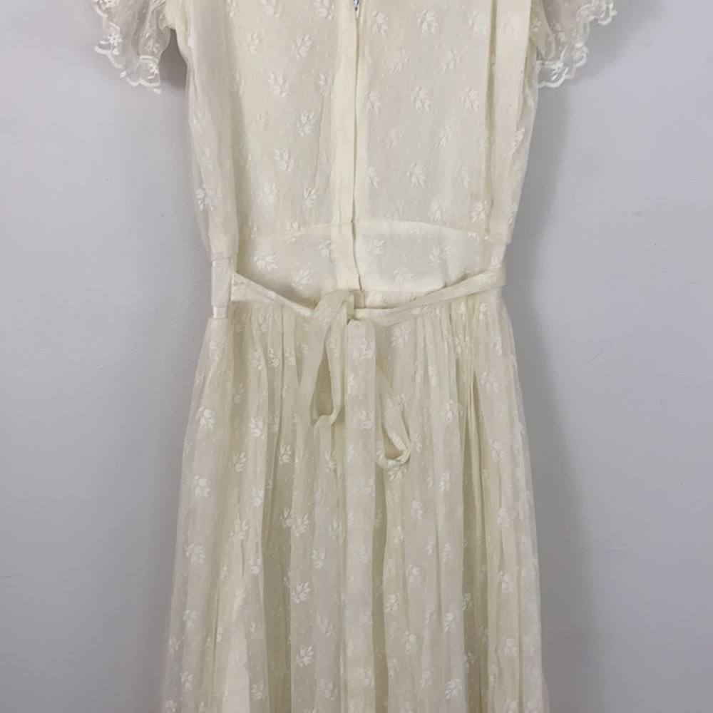 Gunne Sax Vintage Ivory Lace Victorian Wedding Dress - Picture 9 of 11